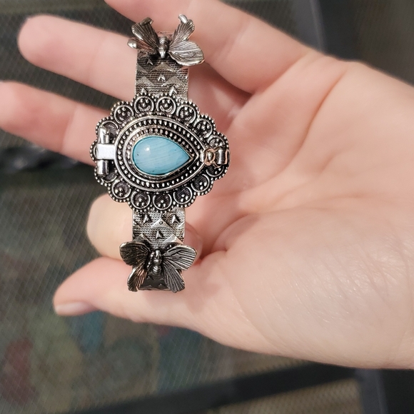 New Blue Rainbow Moonstone 925 Silver Butterflies Poison Cuff Bracelet. - Picture 16 of 16